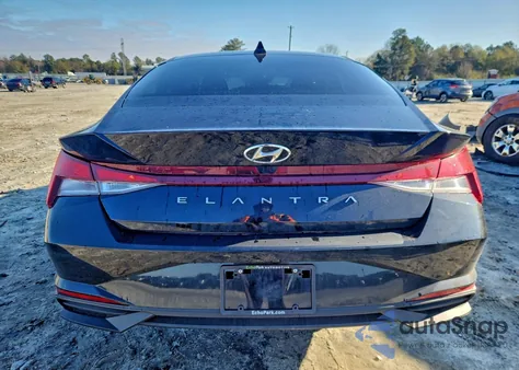 2023 Hyundai Elantra Sel z USA, uszkodzony, nr VIN KMHLS4AG9PU511473